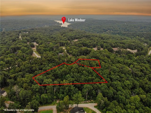 Hollis Circle, Bella Vista, AR 72715