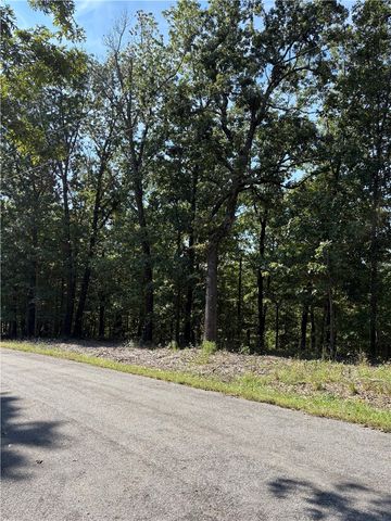 Hollis Circle, Bella Vista, AR 72715