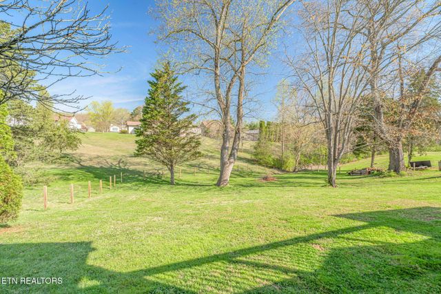 7301 Dunsten Drive, Knoxville, TN 37931