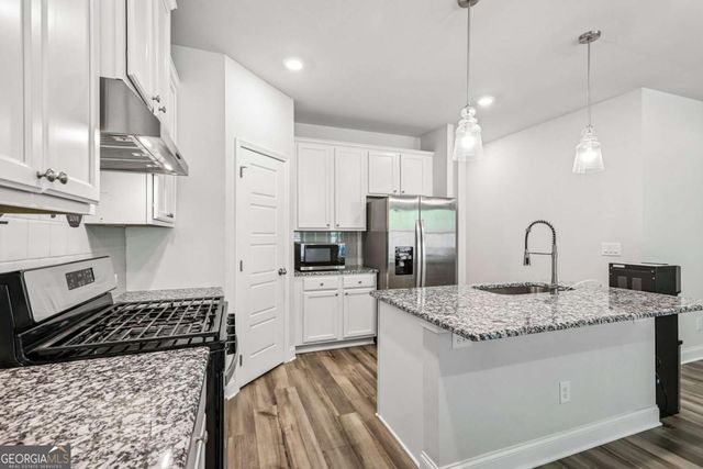 377 Station Overlook Drive, Auburn, GA 30011
