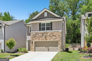 377 Station Overlook Drive, Auburn, GA 30011