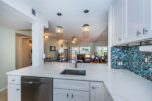6273 BAHIA DEL MAR BOULEVARD 116, St Petersburg, FL 33715