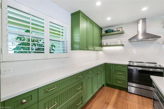 2319 Queens WAY, Naples, FL 34112