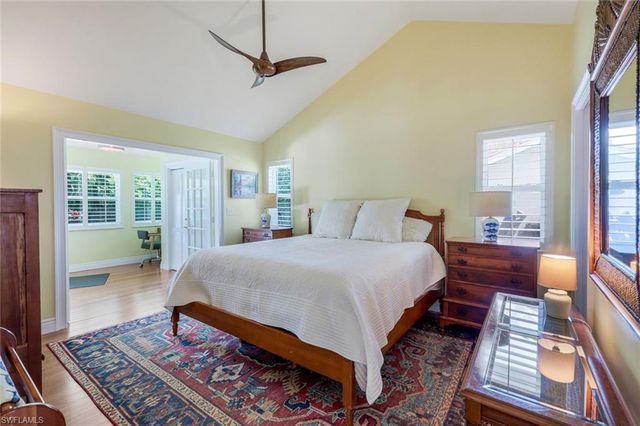 2319 Queens WAY, Naples, FL 34112