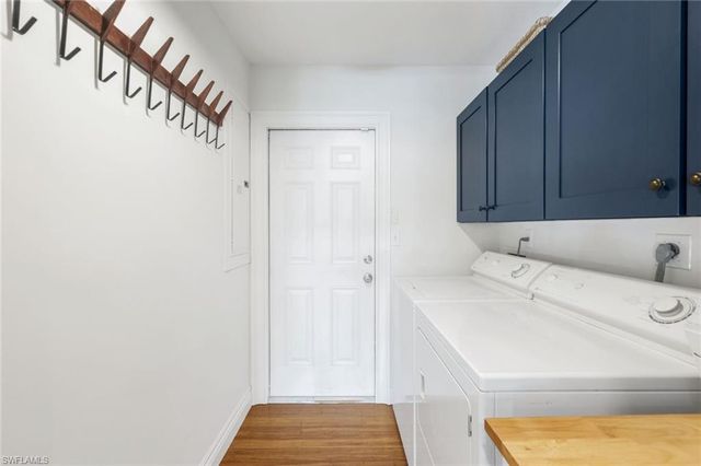 2319 Queens WAY, Naples, FL 34112