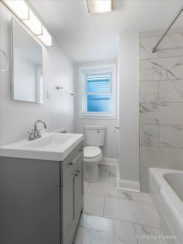 2715 W Berwyn Avenue 3, Chicago, IL 60625
