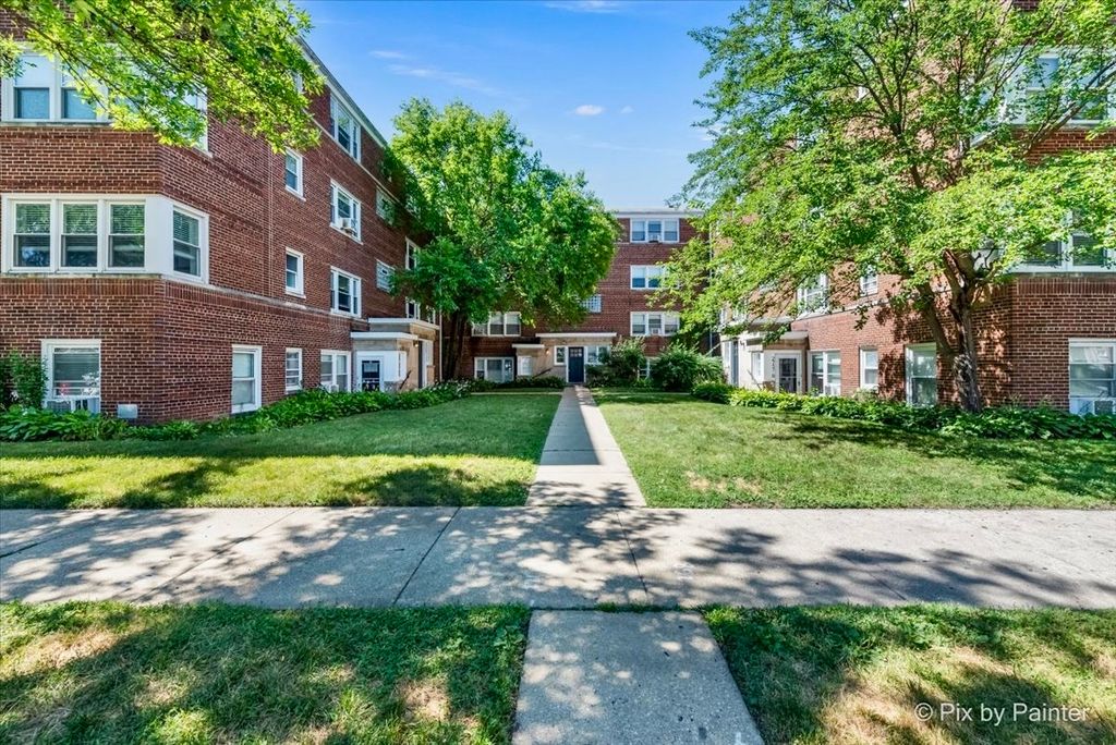 2715 W Berwyn Avenue 3, Chicago, IL 60625