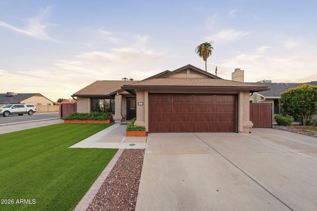 5811 W FOLLEY Street, Chandler, AZ 85226