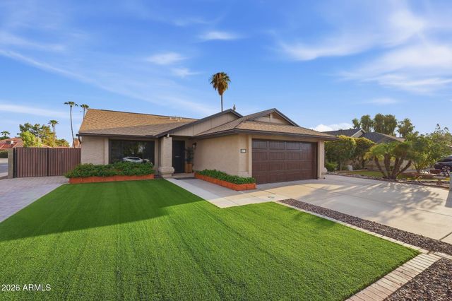 5811 W FOLLEY Street, Chandler, AZ 85226