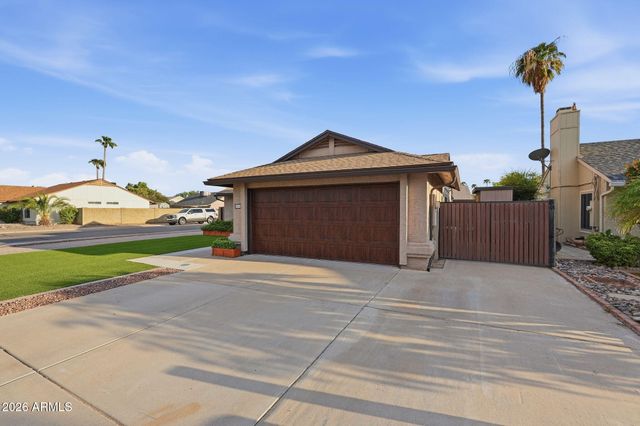 5811 W FOLLEY Street, Chandler, AZ 85226