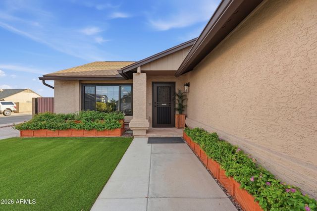 5811 W FOLLEY Street, Chandler, AZ 85226