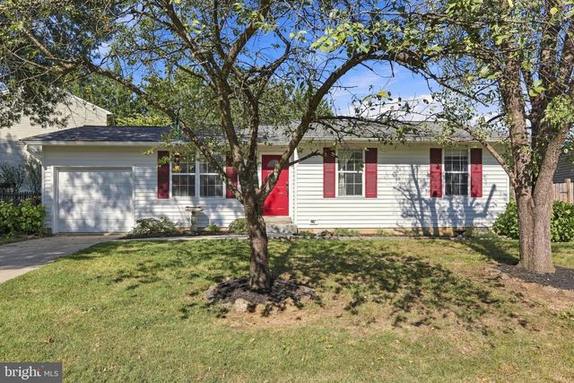 1609 NORWICH DR, Frederick, MD 21701