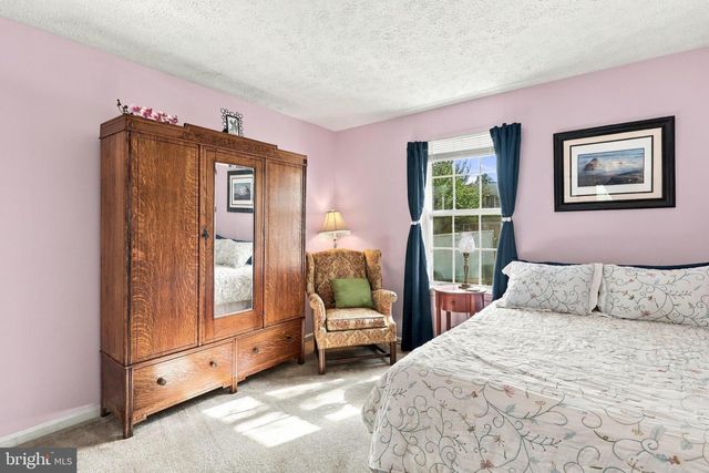 1609 NORWICH DR, Frederick, MD 21701