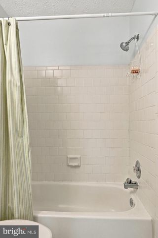 1609 NORWICH DR, Frederick, MD 21701