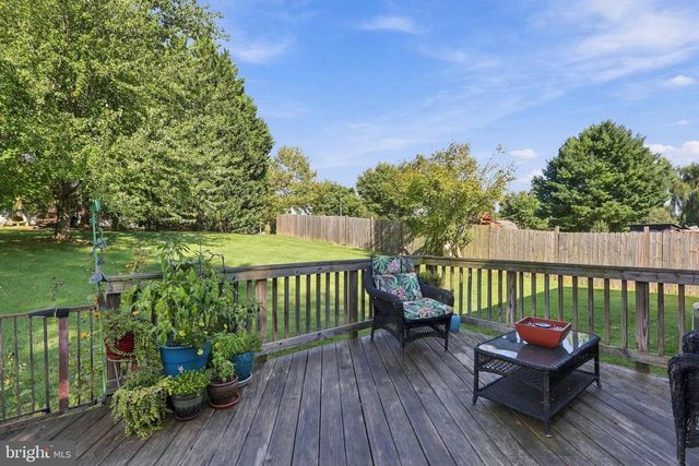 1609 NORWICH DR, Frederick, MD 21701