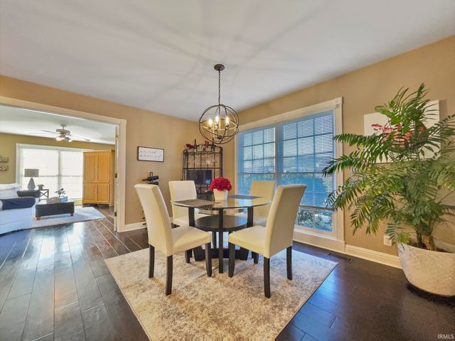 2433 Briarcliff Drive, Newburgh, IN 47630