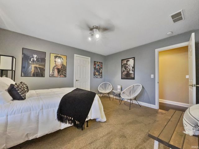 2433 Briarcliff Drive, Newburgh, IN 47630