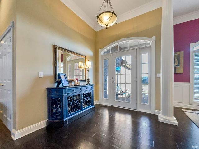 2433 Briarcliff Drive, Newburgh, IN 47630