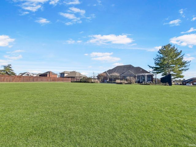 2433 Briarcliff Drive, Newburgh, IN 47630