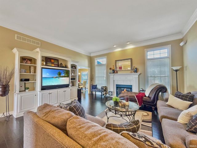 2433 Briarcliff Drive, Newburgh, IN 47630