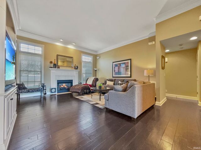 2433 Briarcliff Drive, Newburgh, IN 47630