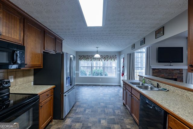 123 Rabbit Run Road, Meansville, GA 30256