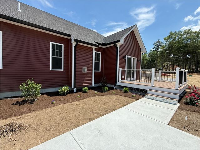 83 Sunset Lake Circle, Coventry, RI 02816