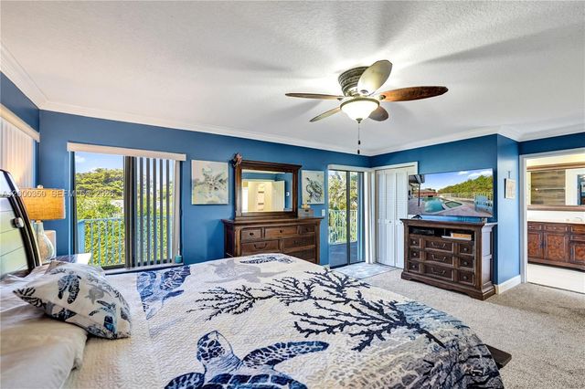 5112 NW 58th Ter, Coral Springs, FL 33067