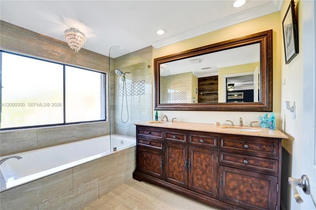 5112 NW 58th Ter, Coral Springs, FL 33067