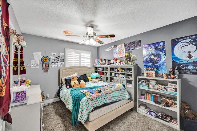 5112 NW 58th Ter, Coral Springs, FL 33067