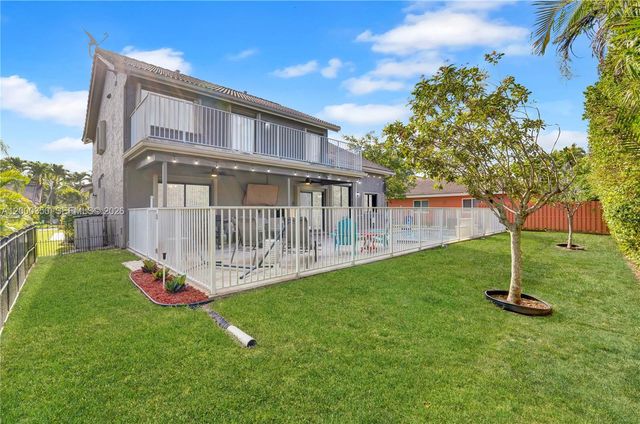 5112 NW 58th Ter, Coral Springs, FL 33067