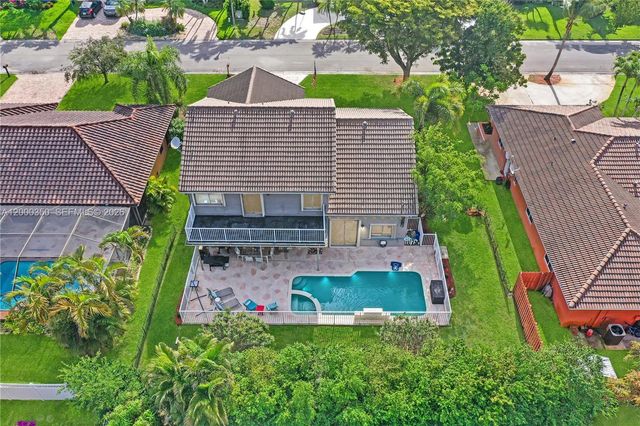 5112 NW 58th Ter, Coral Springs, FL 33067