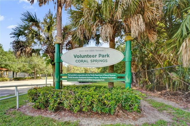 5112 NW 58th Ter, Coral Springs, FL 33067