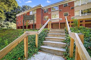 12 Wildwood Road B20, Hartsdale, NY 10530