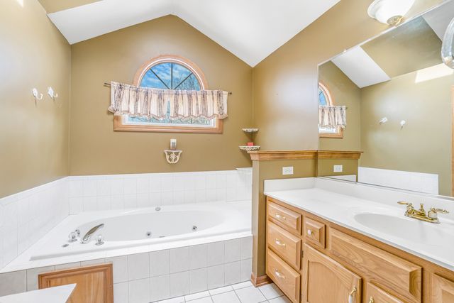 373 Blackfoot Drive, Bolingbrook, IL 60490