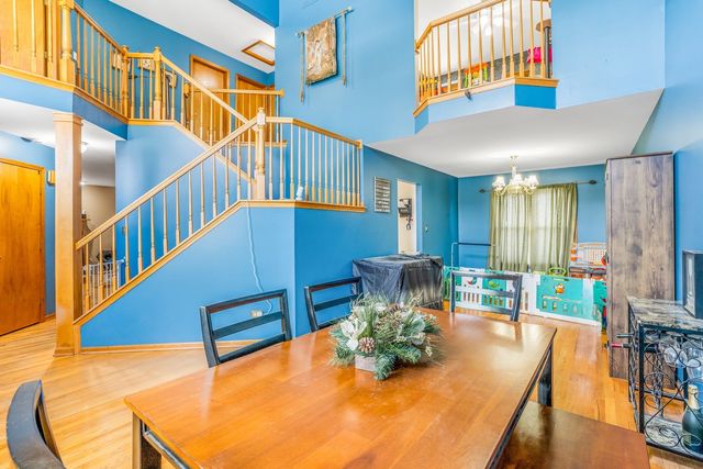 373 Blackfoot Drive, Bolingbrook, IL 60490