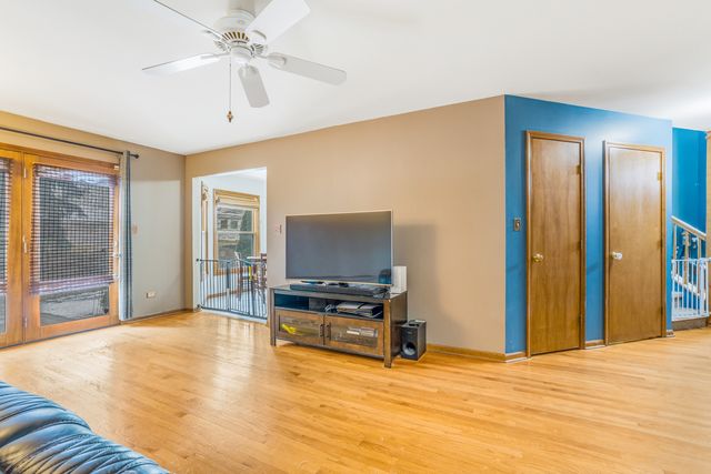 373 Blackfoot Drive, Bolingbrook, IL 60490