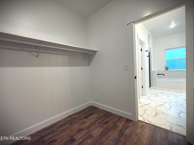 1146 Moodyville Loop, Byrdstown, TN 38549