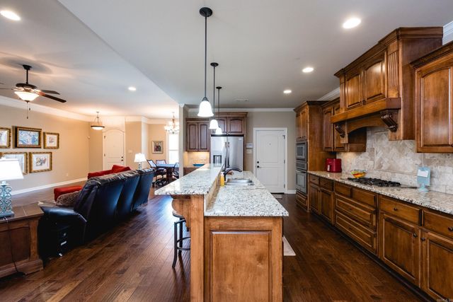 9517 Millers Gardens Cove, Sherwood, AR 72120