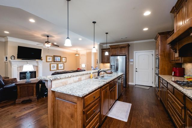 9517 Millers Gardens Cove, Sherwood, AR 72120