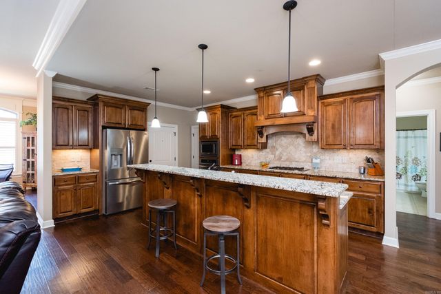 9517 Millers Gardens Cove, Sherwood, AR 72120