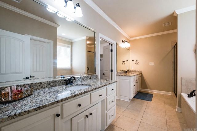 9517 Millers Gardens Cove, Sherwood, AR 72120