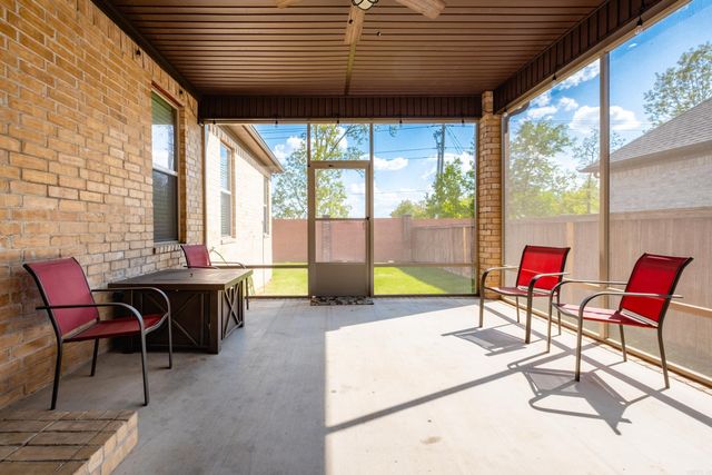 9517 Millers Gardens Cove, Sherwood, AR 72120