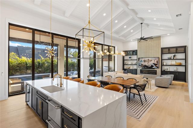 1800 WEBBER STREET, Sarasota, FL 34239