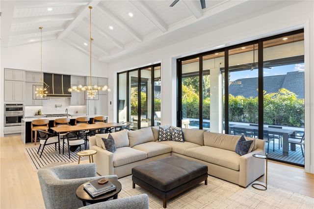 1800 WEBBER STREET, Sarasota, FL 34239