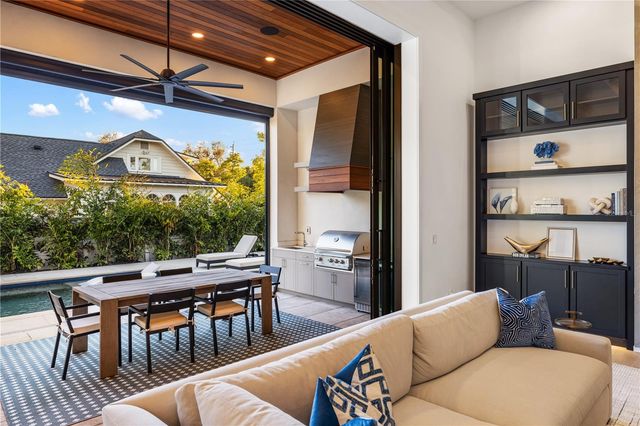 1800 WEBBER STREET, Sarasota, FL 34239