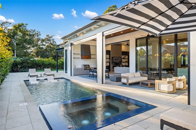 1800 WEBBER STREET, Sarasota, FL 34239