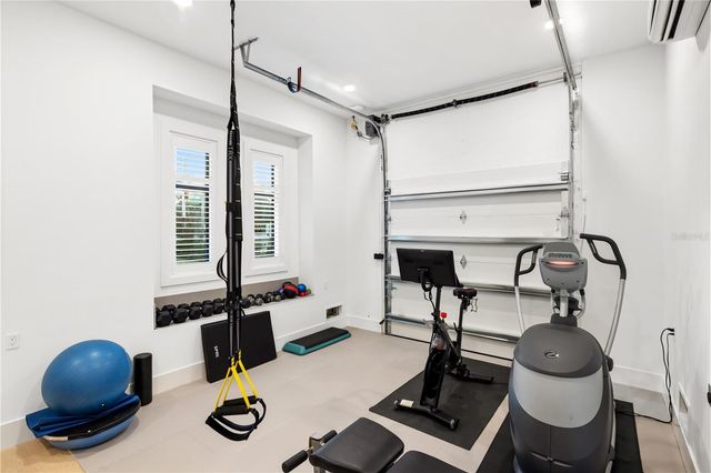 1800 WEBBER STREET, Sarasota, FL 34239