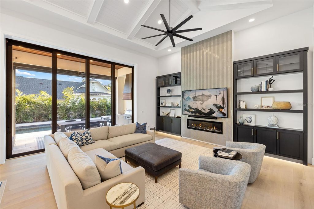 Image 18 of property listing at 1800 WEBBER STREET, Sarasota, FL 34239