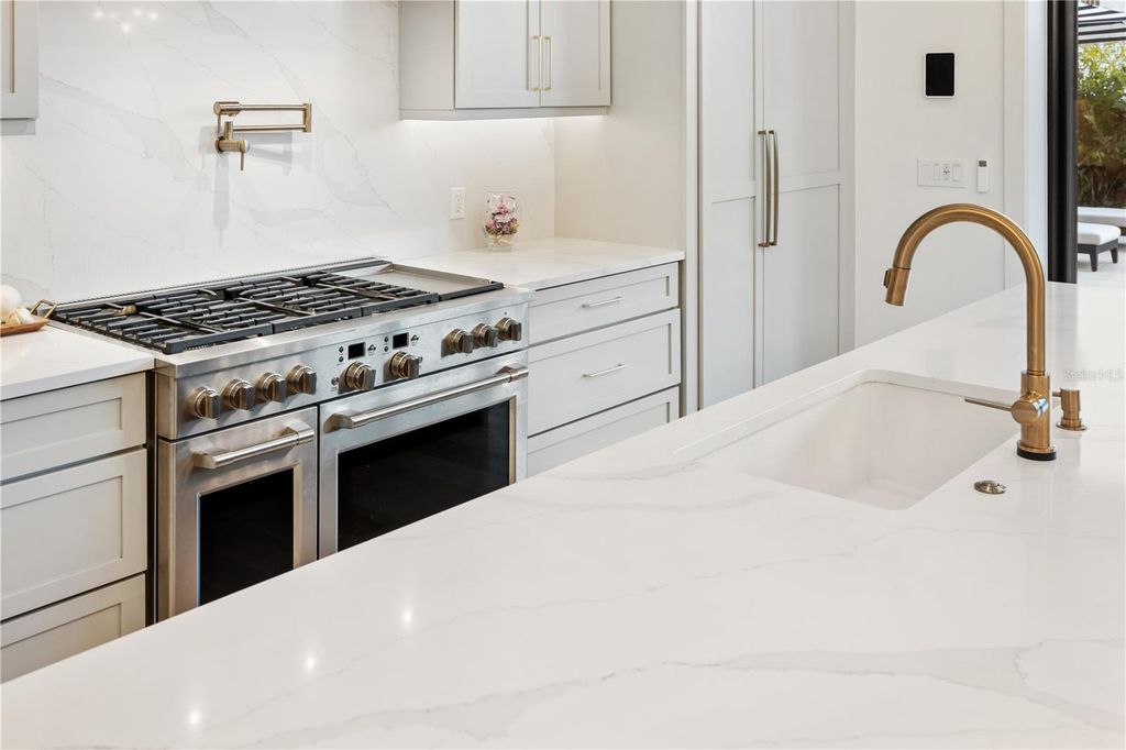 Image 23 of property listing at 1800 WEBBER STREET, Sarasota, FL 34239